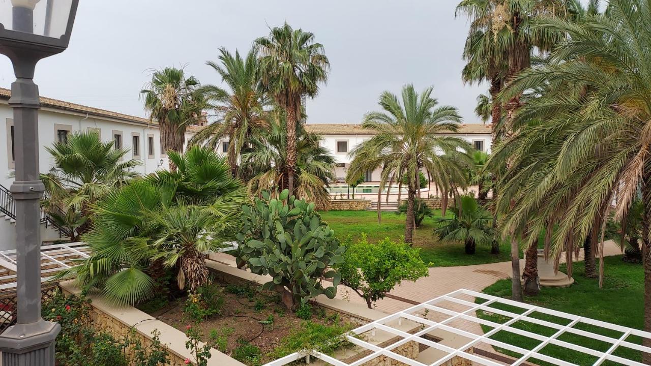Resort Al Balhara Suites & Spa パレルモ エクステリア 写真